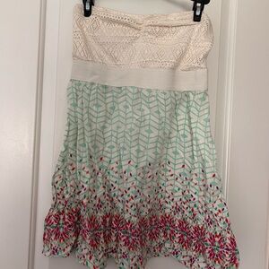 Empyre small strapless dress shirt